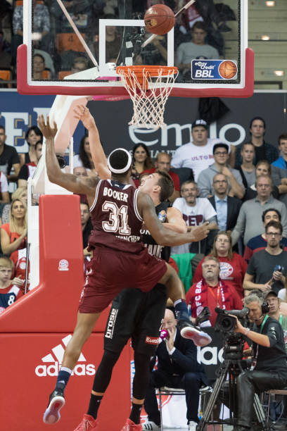 和谨慎的外 和谨慎的外